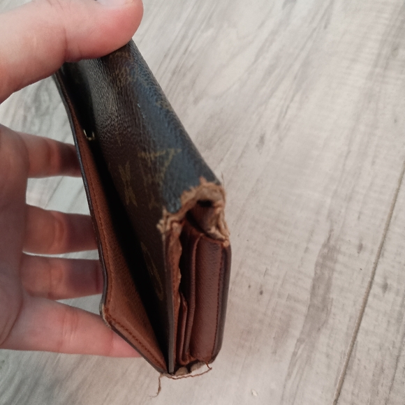 Louis Vuitton Monogram Porte Tresor International Long Trifold Wallet - Picture 5 of 16